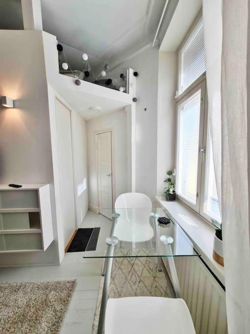 Stylish Studio In Downtown הלסינקי מראה חיצוני תמונה