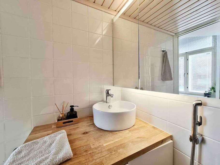 Stylish Studio In Downtown הלסינקי מראה חיצוני תמונה